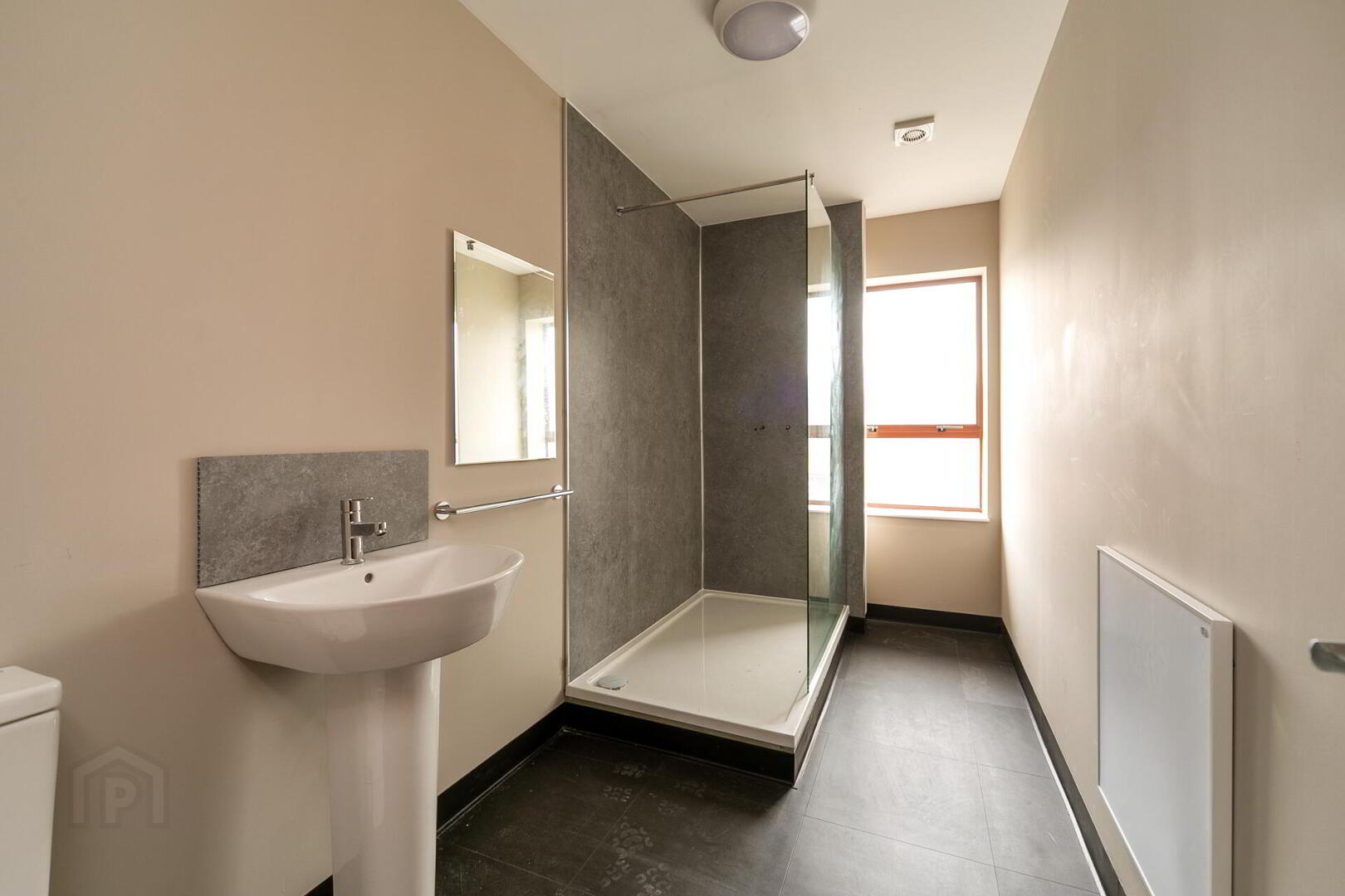 Apt 5 Moat House, 971-973 Upper Newtownards Road 6 of 7