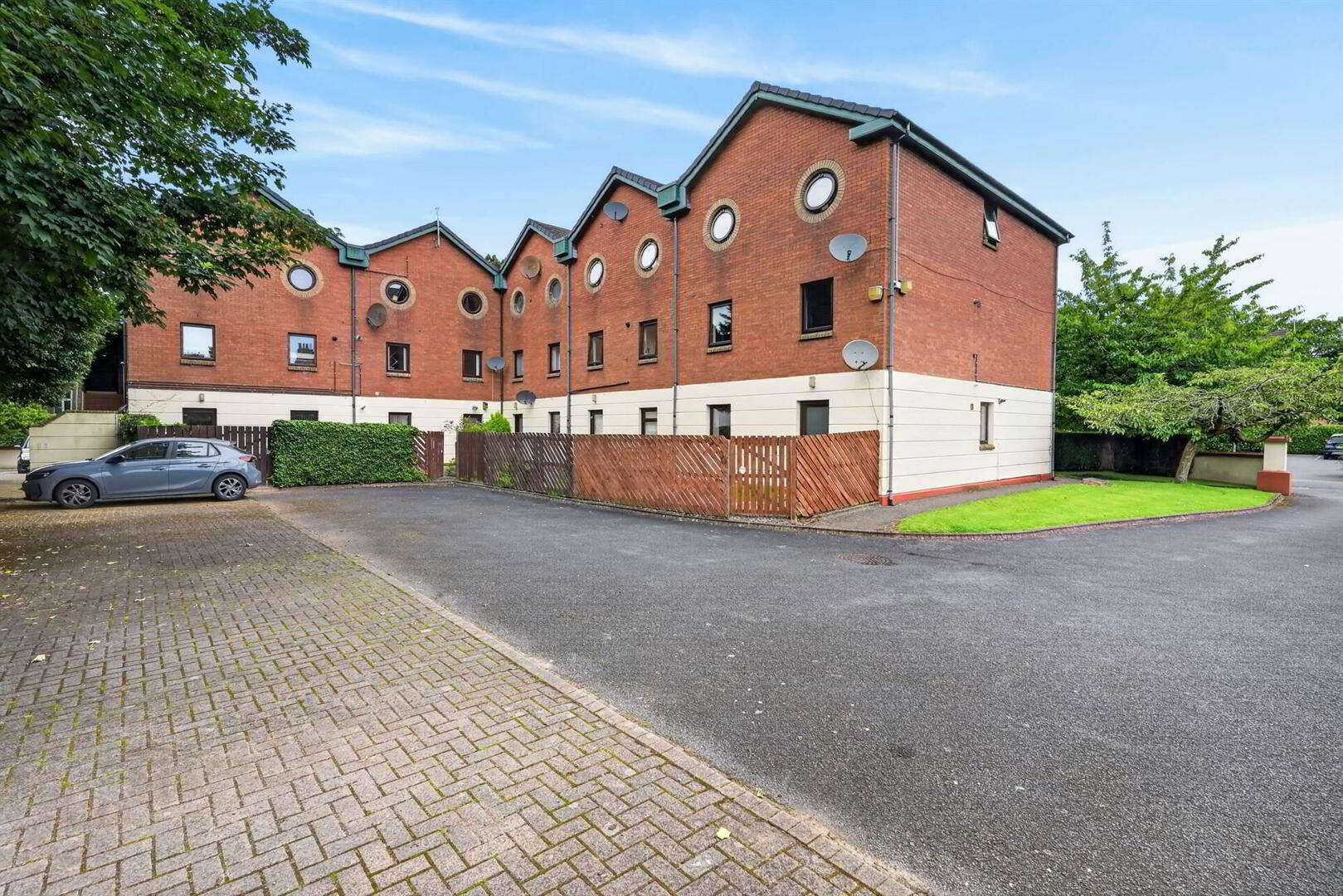 Apartment 5 The Hollies 109 North Road 21 of 22