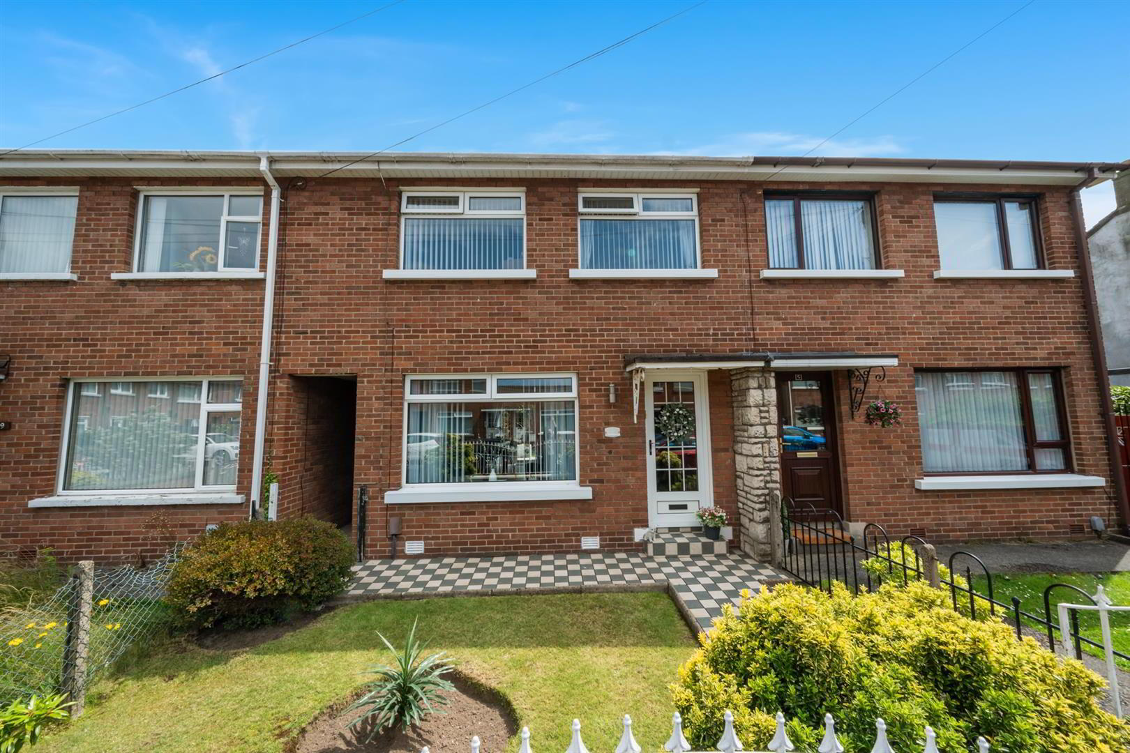 7 Larkfield Grove 3 of 21