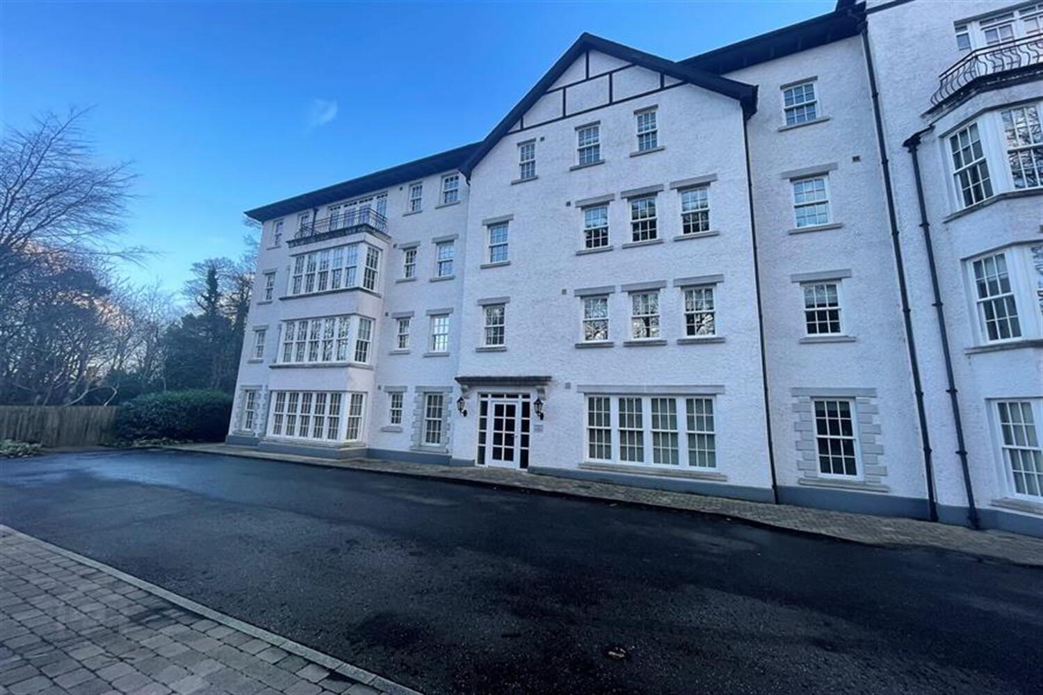 Apt 5, 6 Danesfort Park North 1 of 1