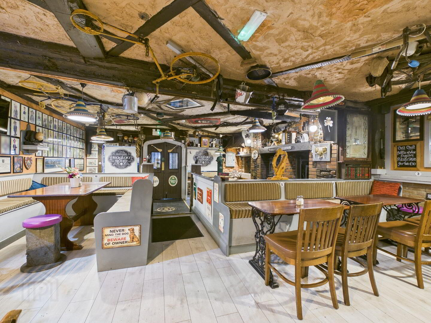 The Esquire / Raglan Road, Little Market Street 2 of 17