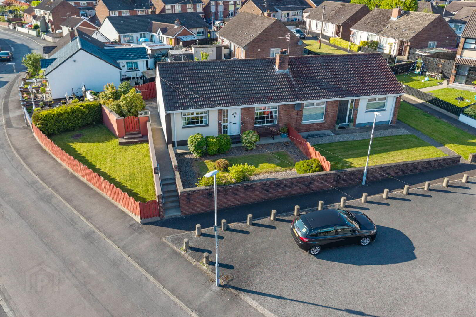 39 Young Crescent 14 of 14