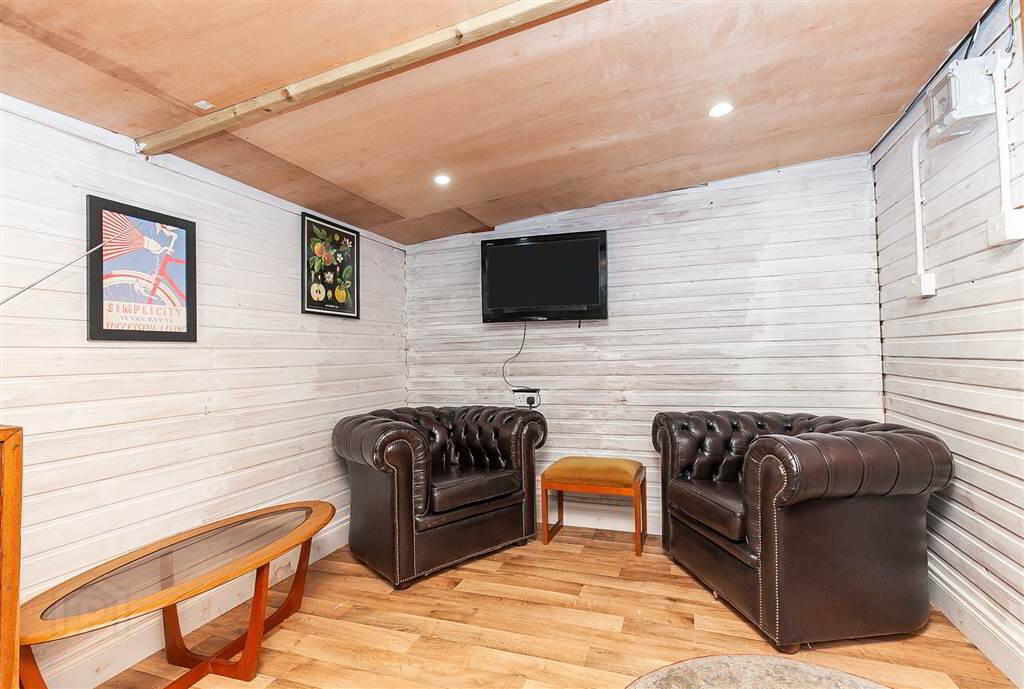 1A Wellbourne Grove 42 of 43