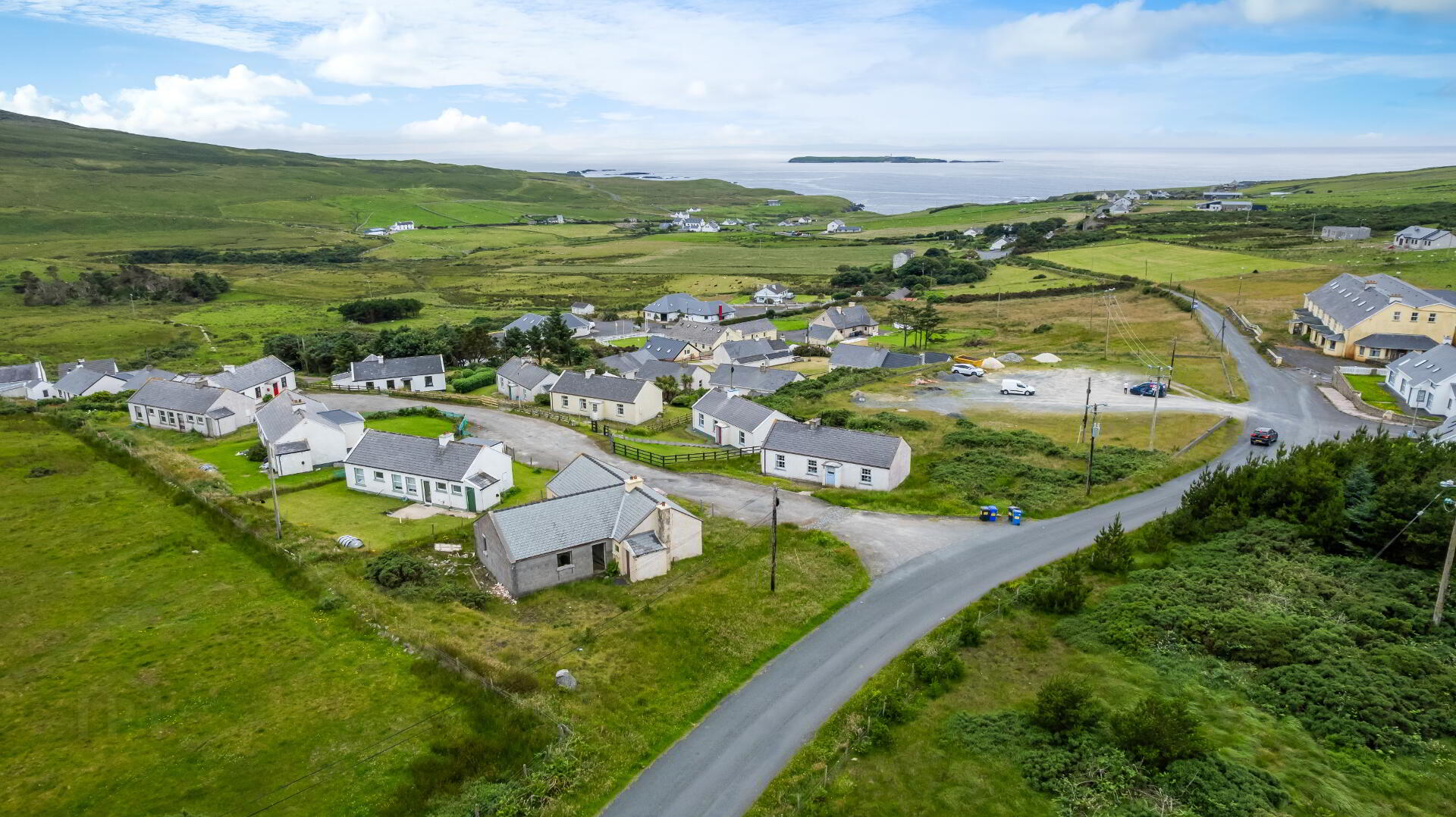 1 Glenbay Cottages 2 of 17