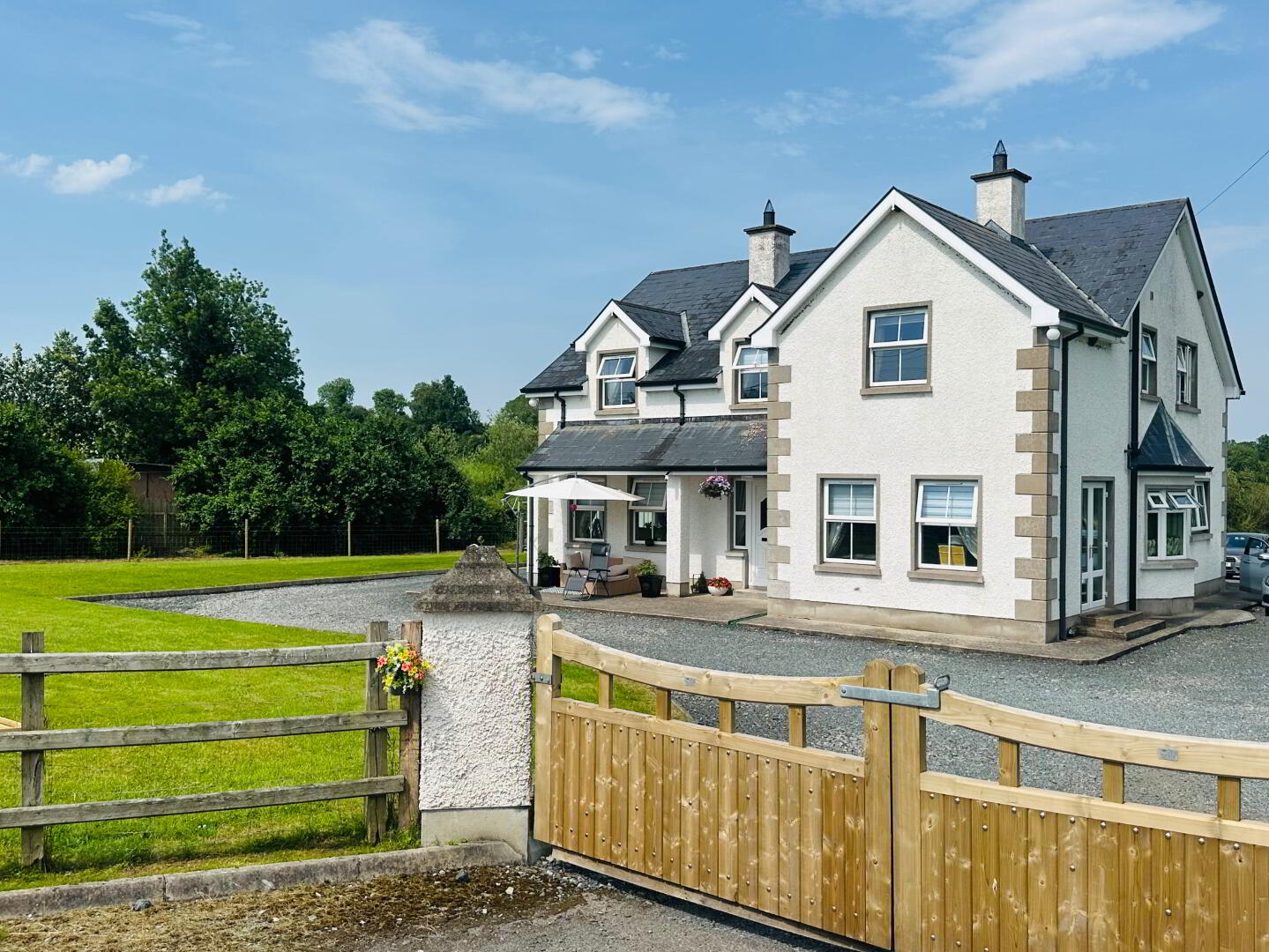 12 Drumgrant Road 2 of 32