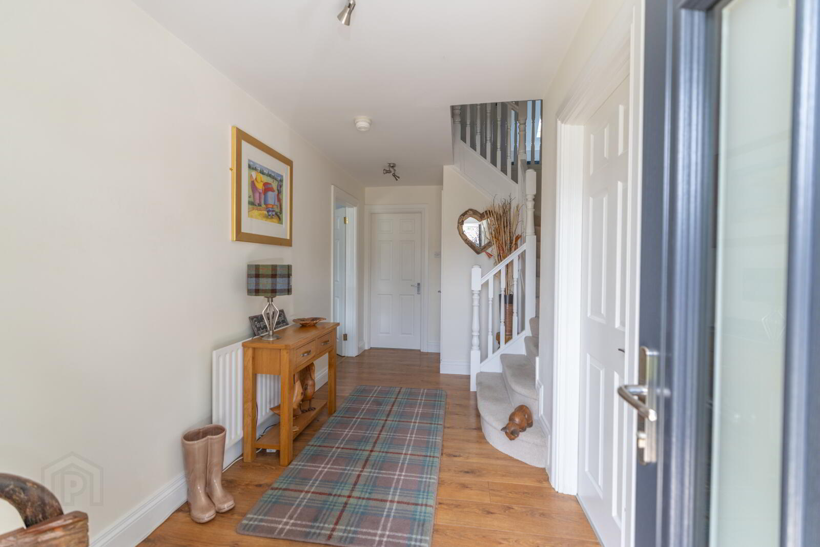 4 Rowley Close 2 of 38