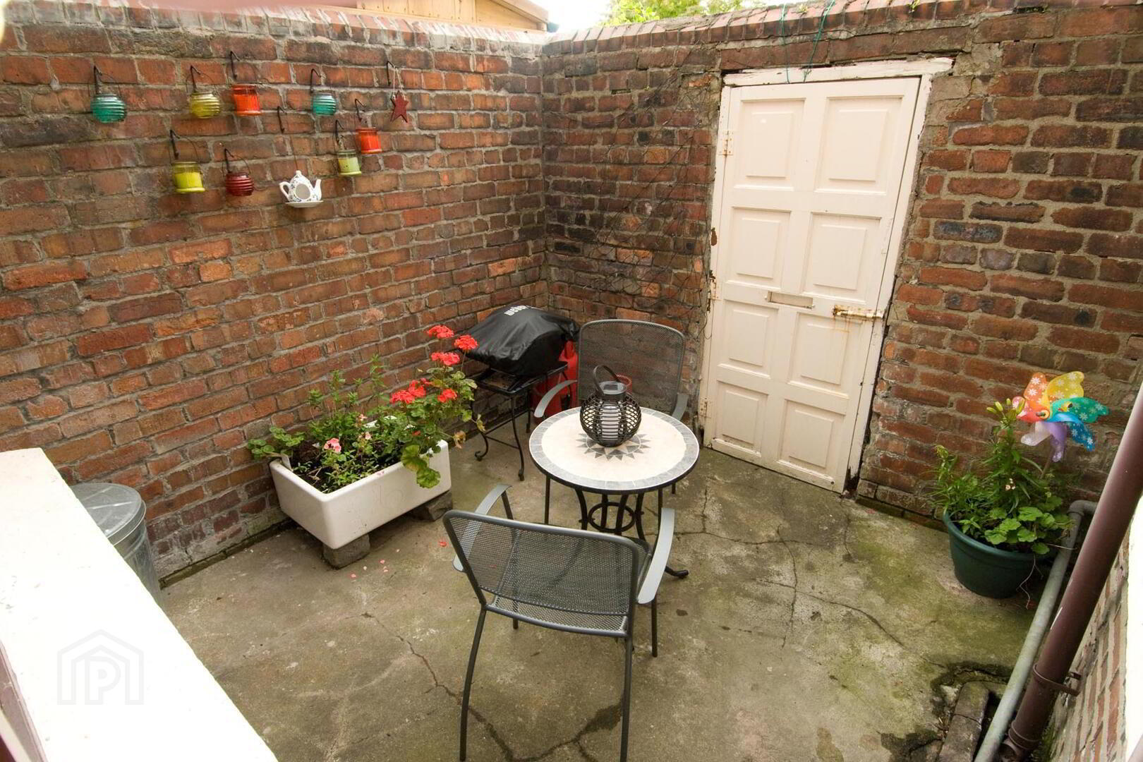 13 Somerton Gardens 14 of 14