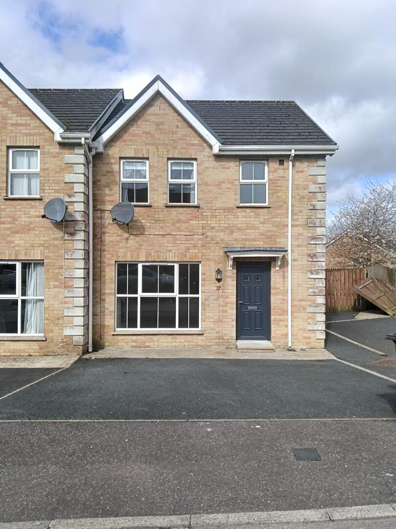 17 Garag Hill 1 of 10