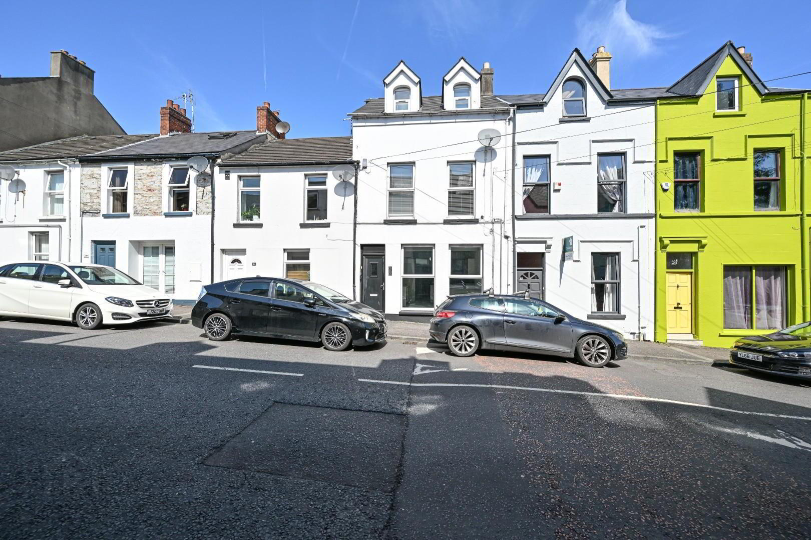 32 &32a Grays Hill 1 of 38