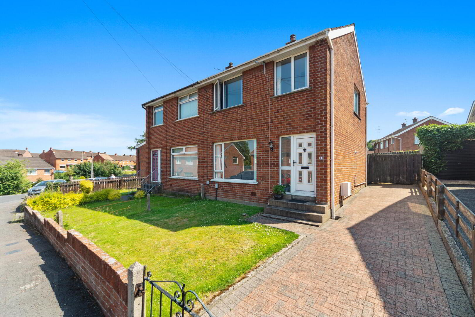 16 Woodbreda Avenue 23 of 24