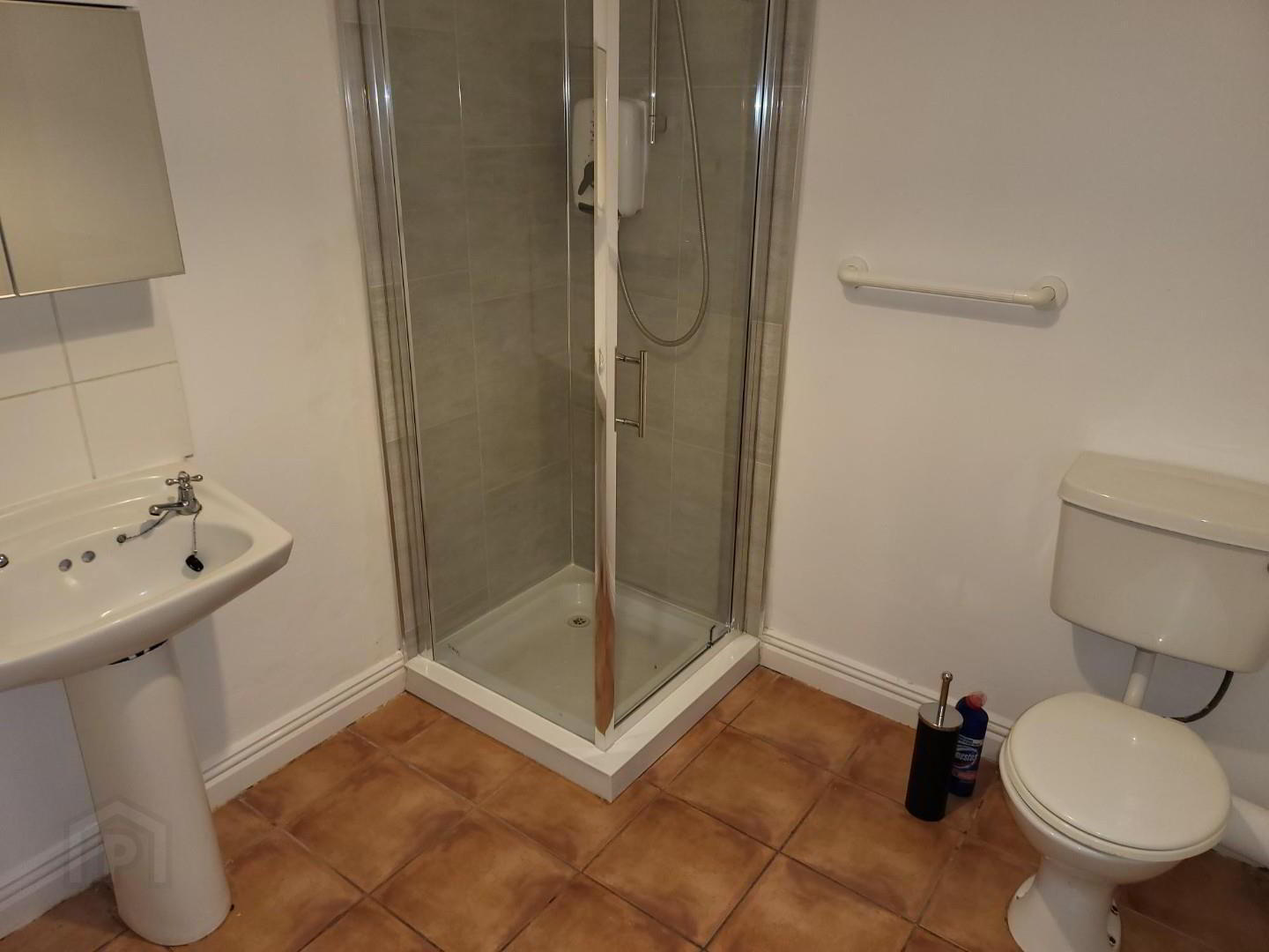 Apt 1, 7 Stranmillis Park 6 of 6