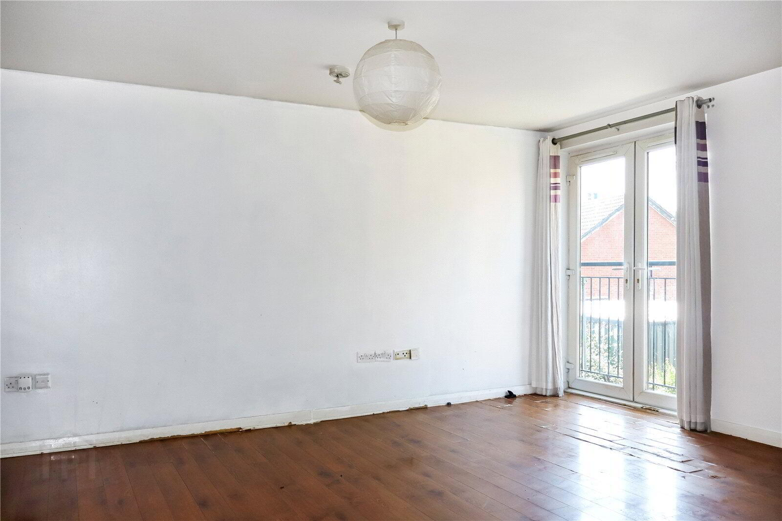 Apartment 9 250A Whitewell Road 2 of 5