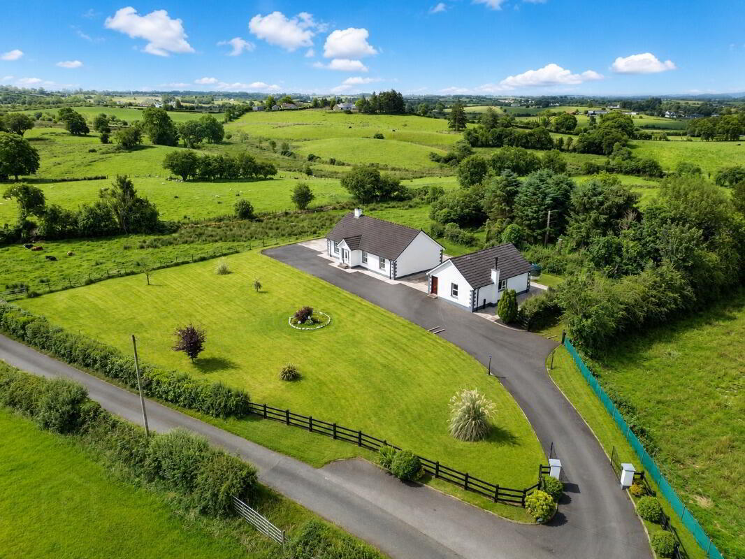 17 Cloghan Road 1 of 40