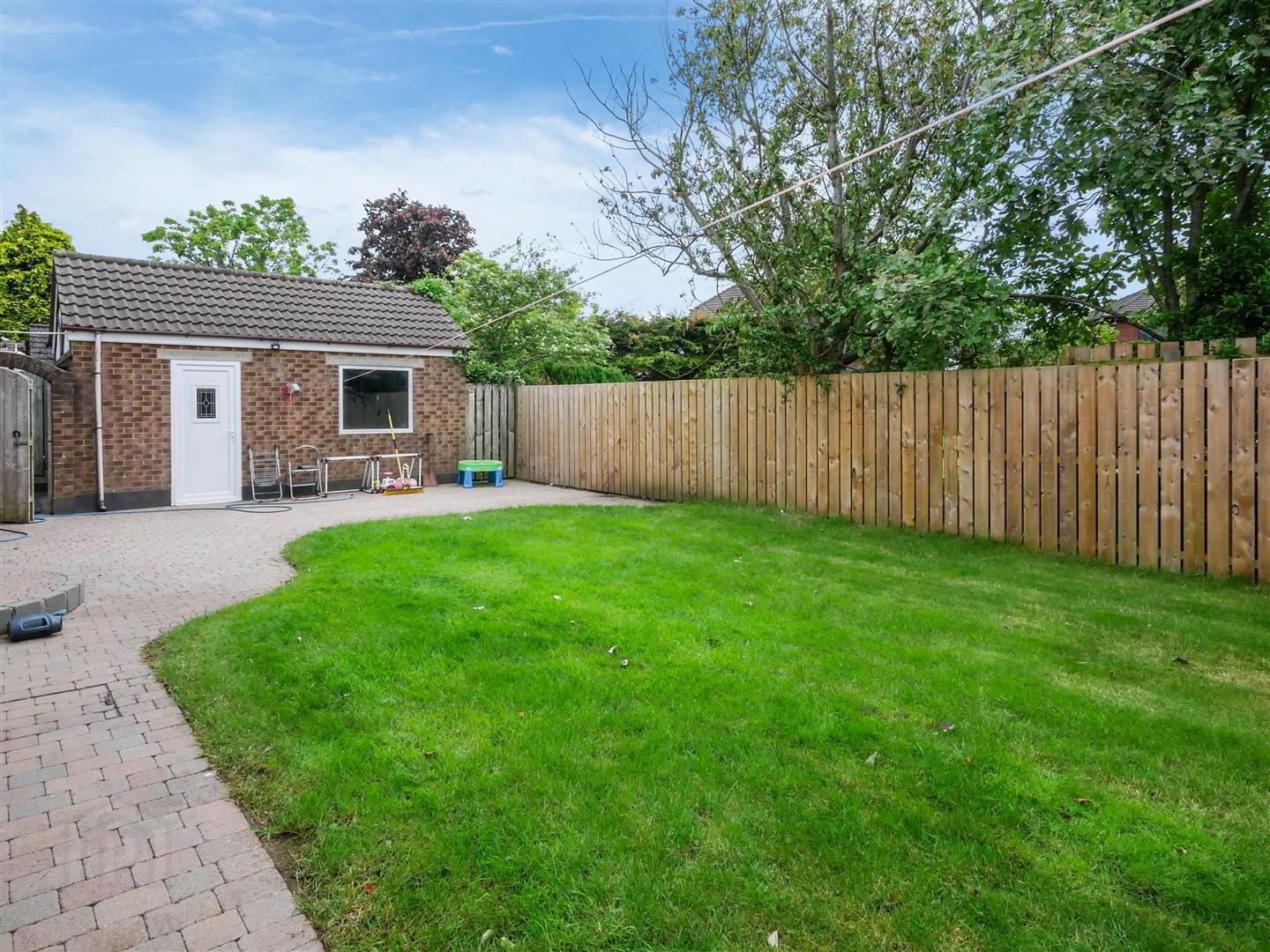 24 Baronscourt Avenue 19 of 19
