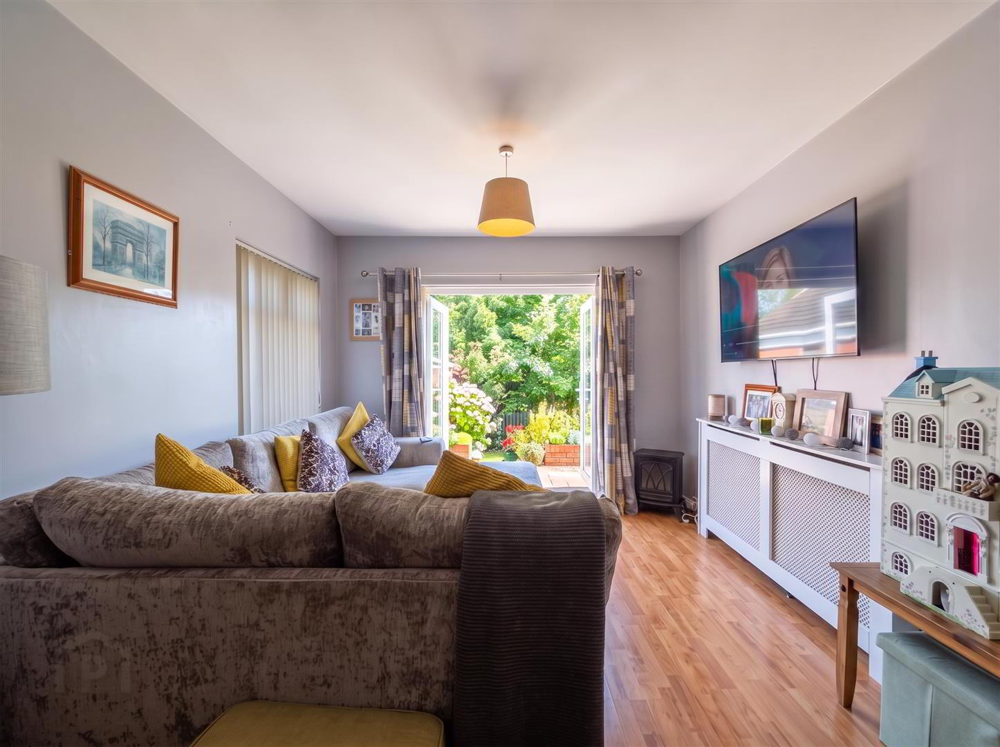 35 Dunkeld Gardens 20 of 20