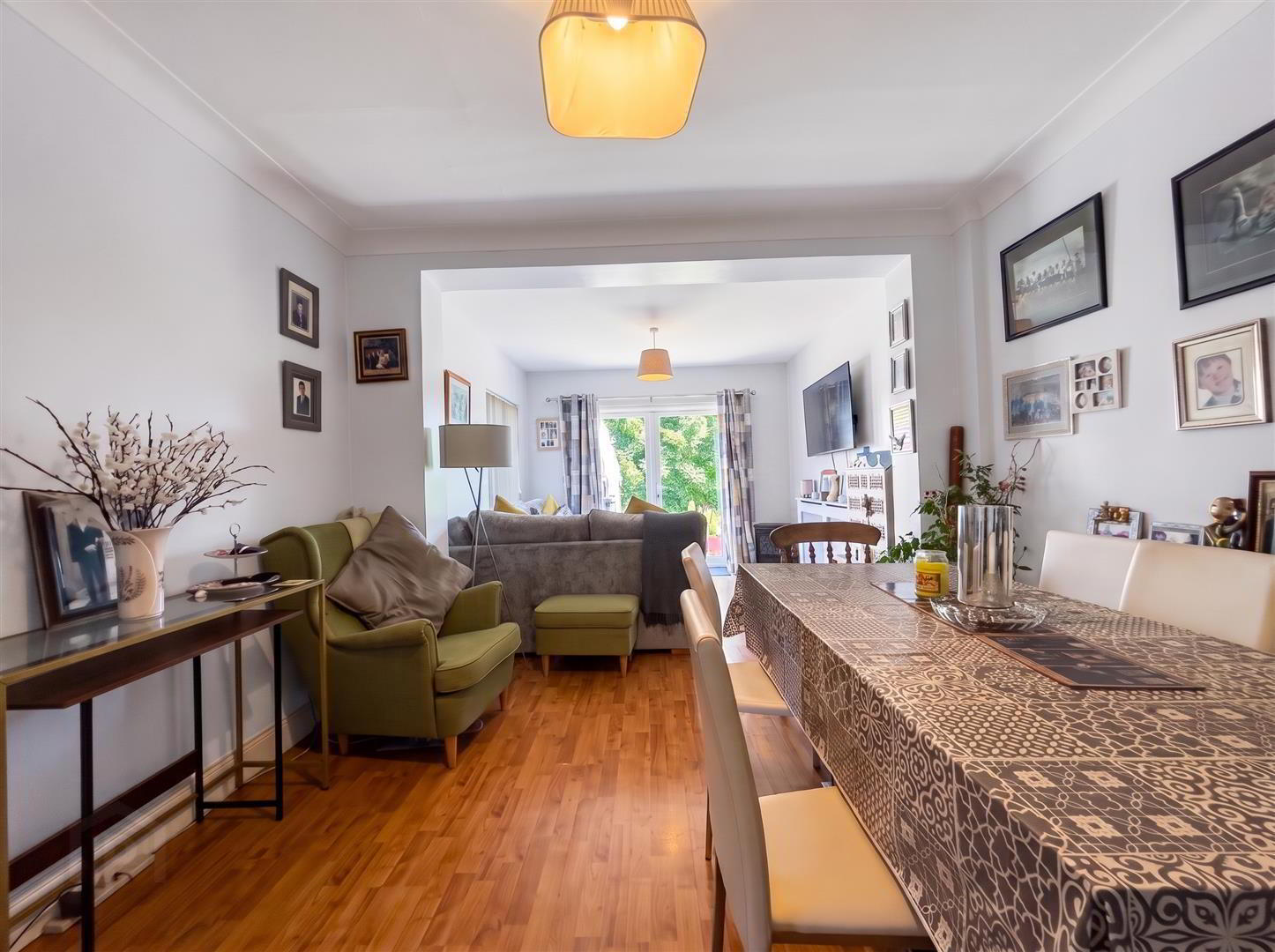 35 Dunkeld Gardens 19 of 20