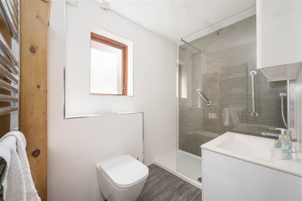 61 Lockview Road 9 of 10