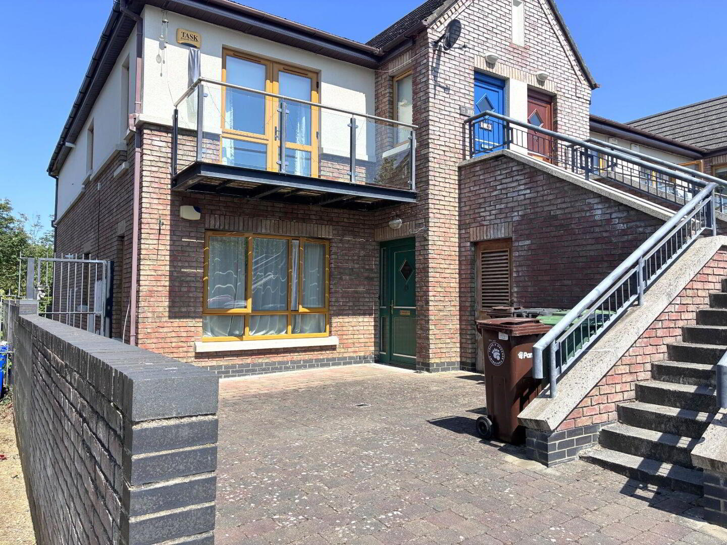 43 Park Grange 1 of 12