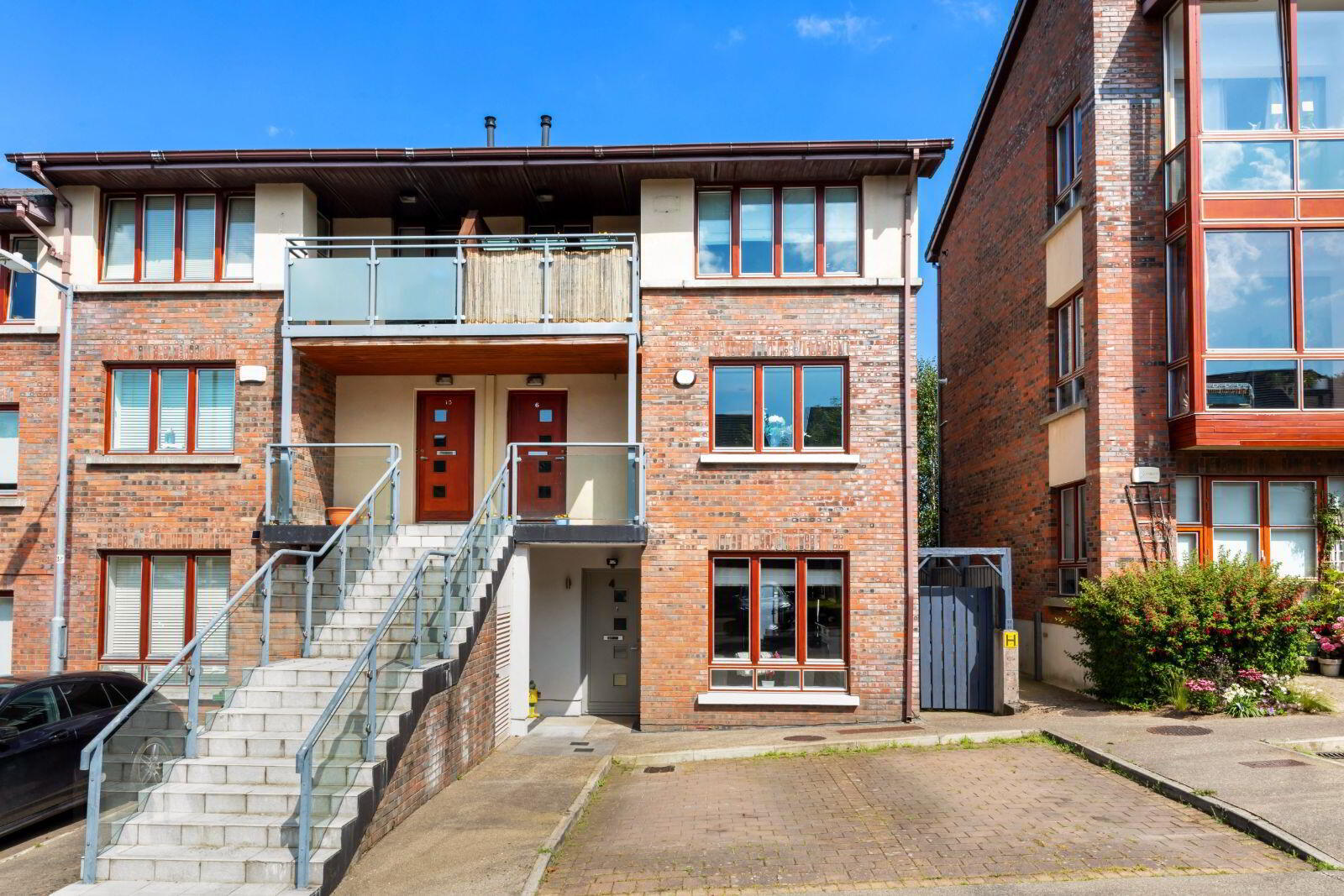 4 Belarmine Court 1 of 19