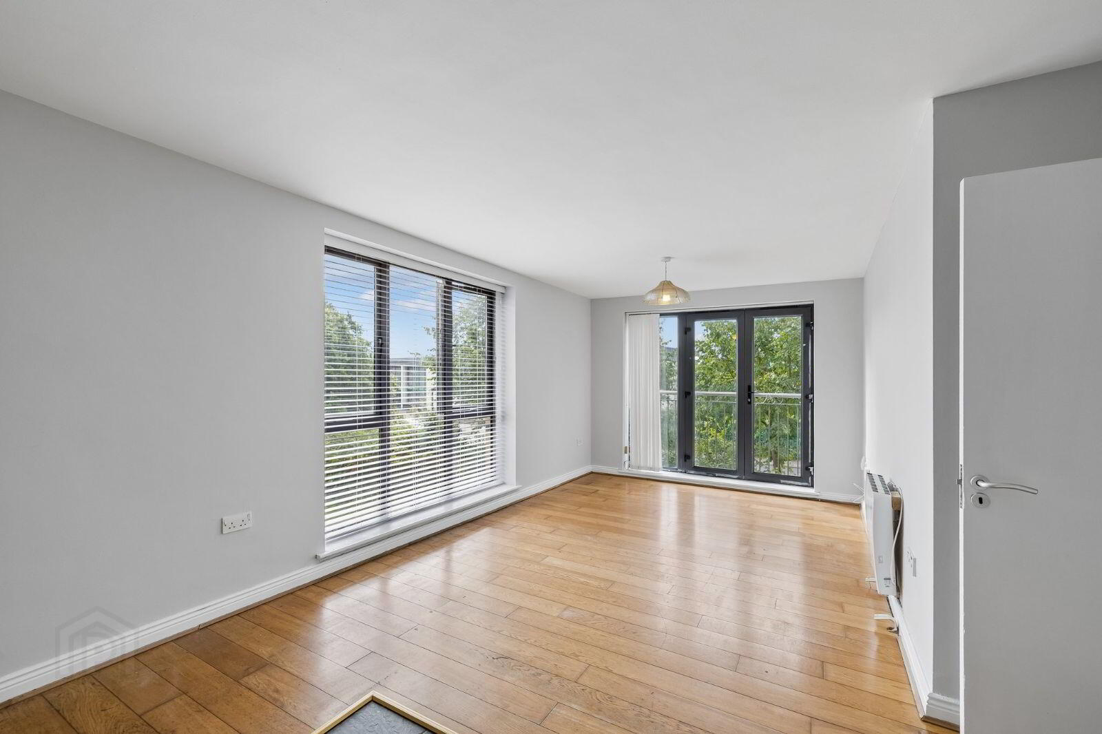 Apt 8, Rosebank Court 2 of 18