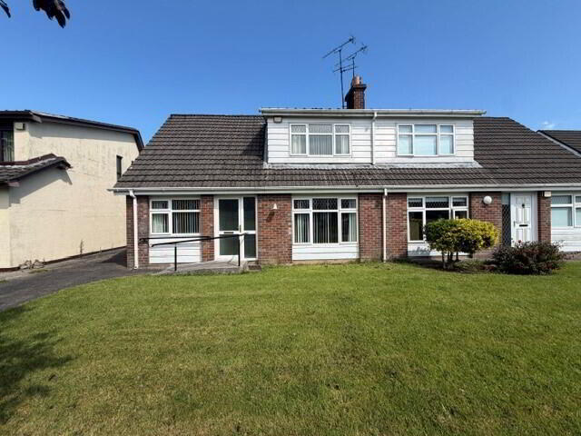 30 Ashgrove Lawns 1 of 11