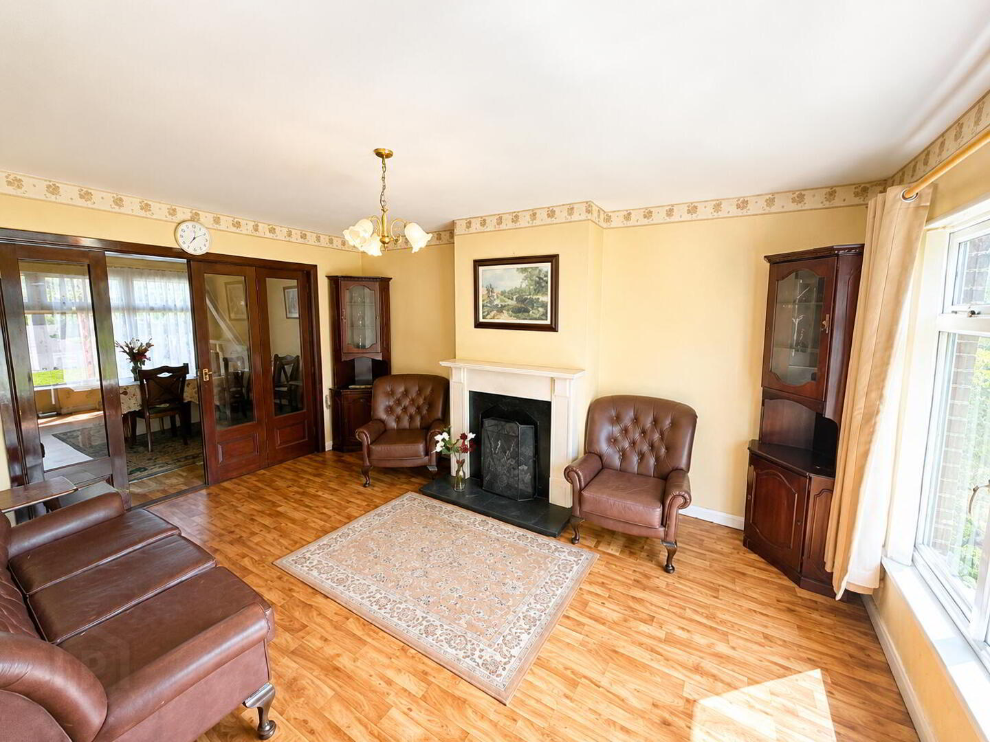 30 Ashgrove Lawns 3 of 11