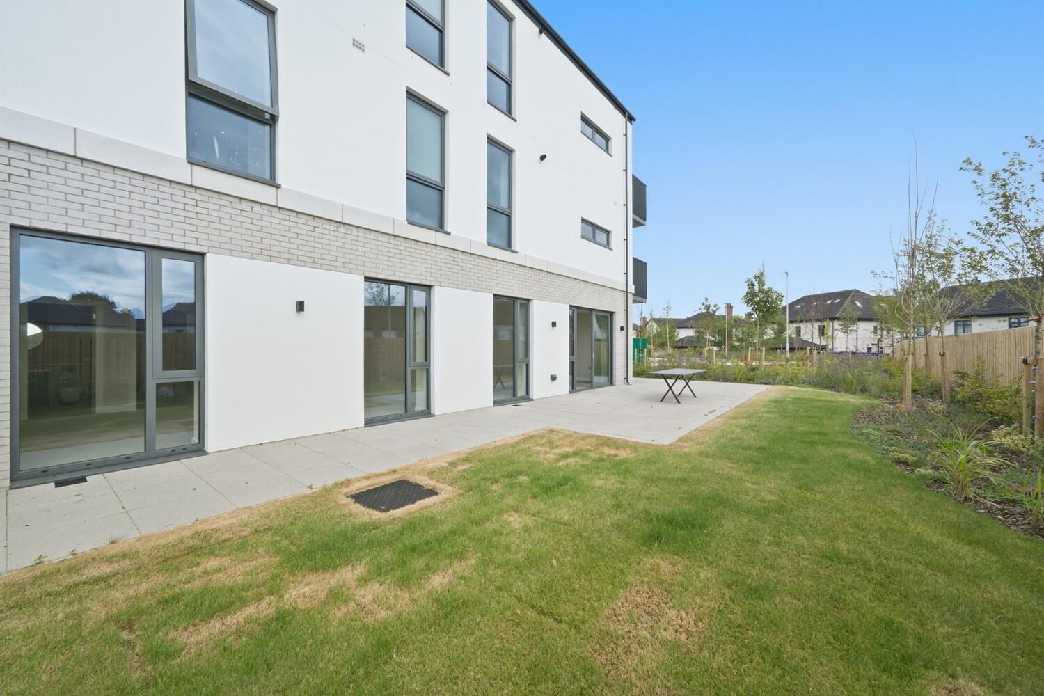Apt 20 The Residences, Kings Hall Lane 24 of 24
