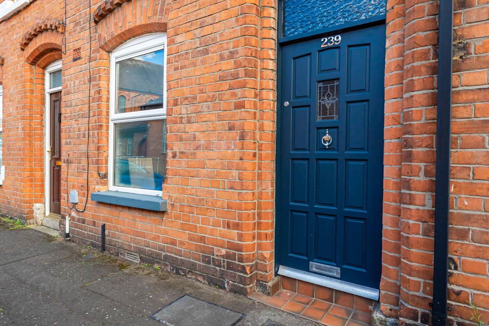 239 Cregagh Street 3 of 33