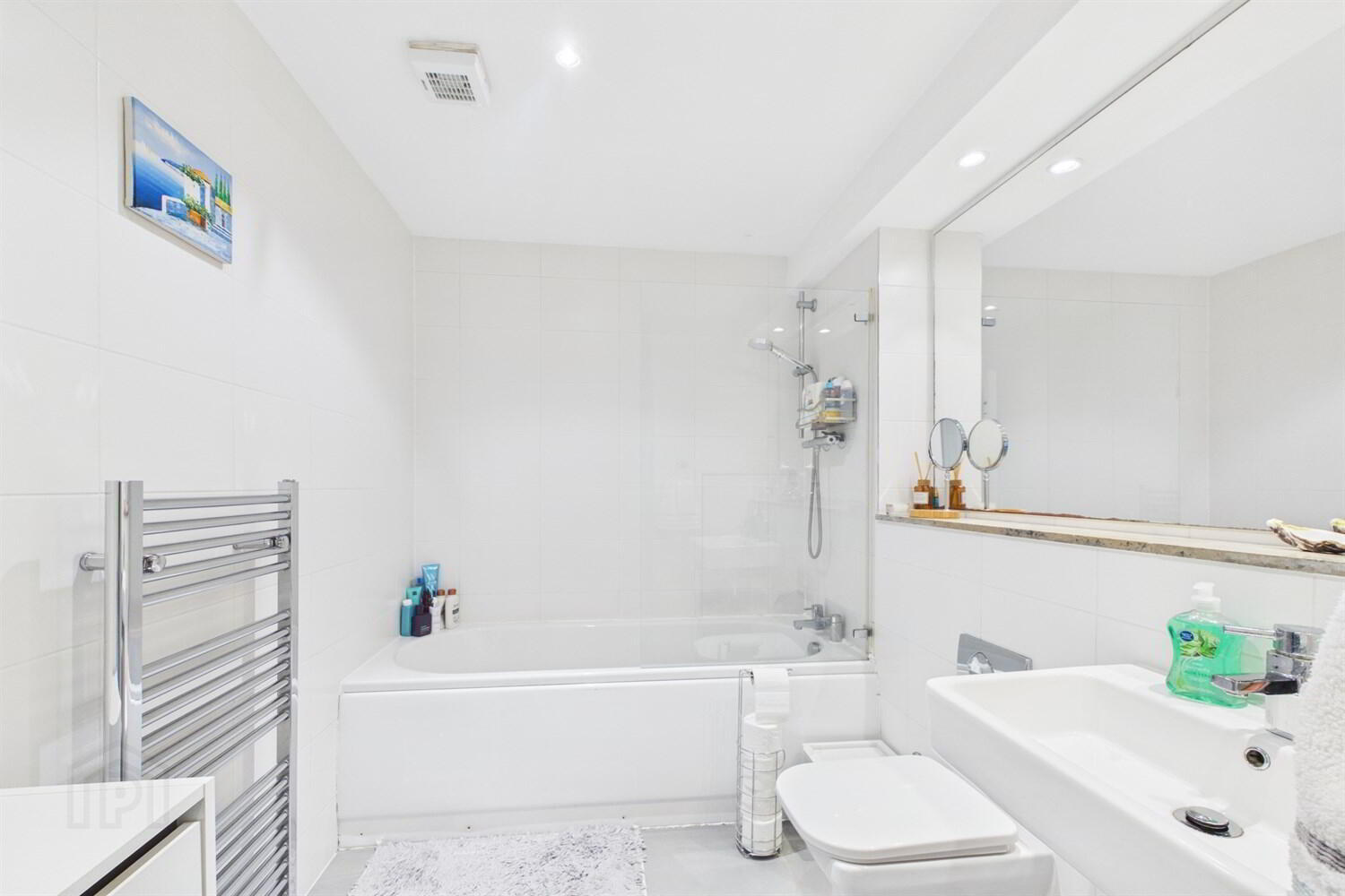 Apartment 1 38A Station Road 7 of 8