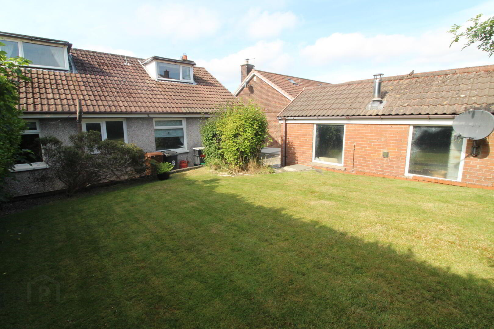 8 Greenhill Park 14 of 15