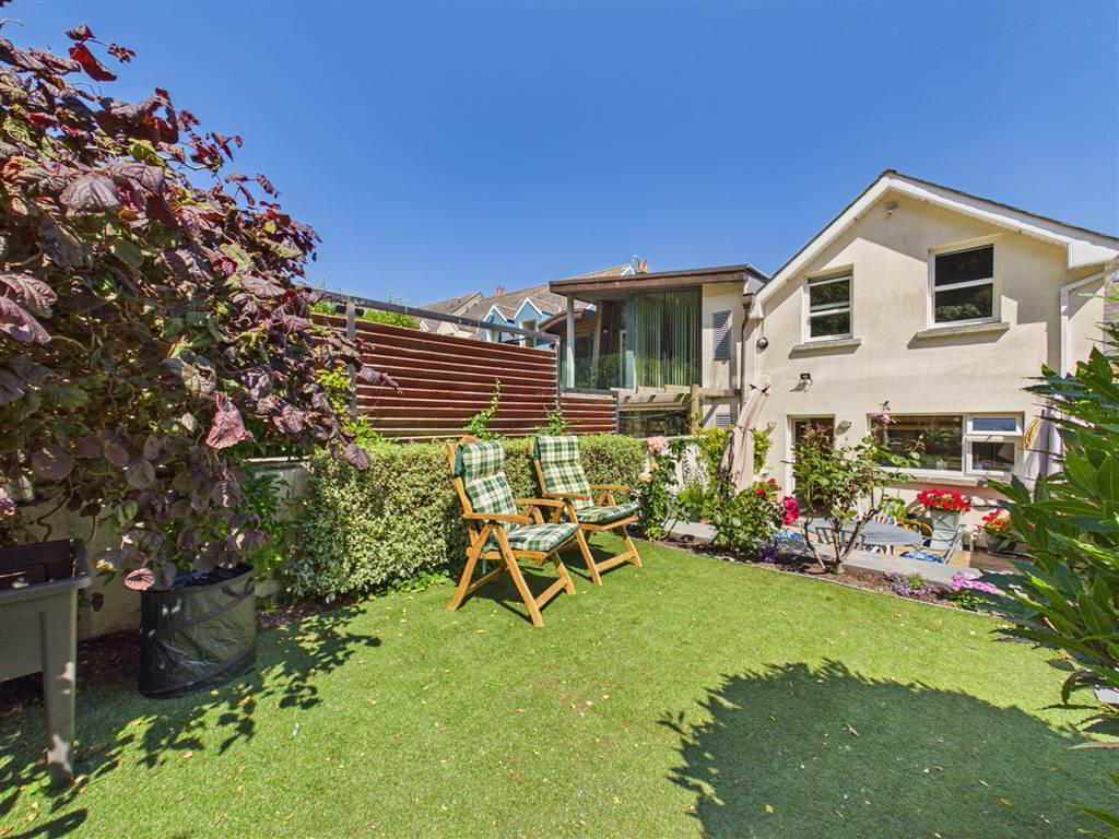 Sunbeam Cottage, 4 Curraghmore Terrace 13 of 14