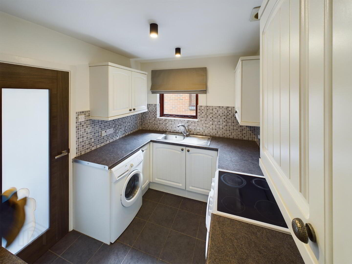 2 De Beere Court 10 of 11