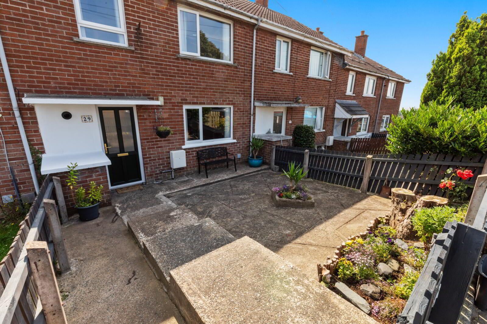 29 Whinpark Road 2 of 23