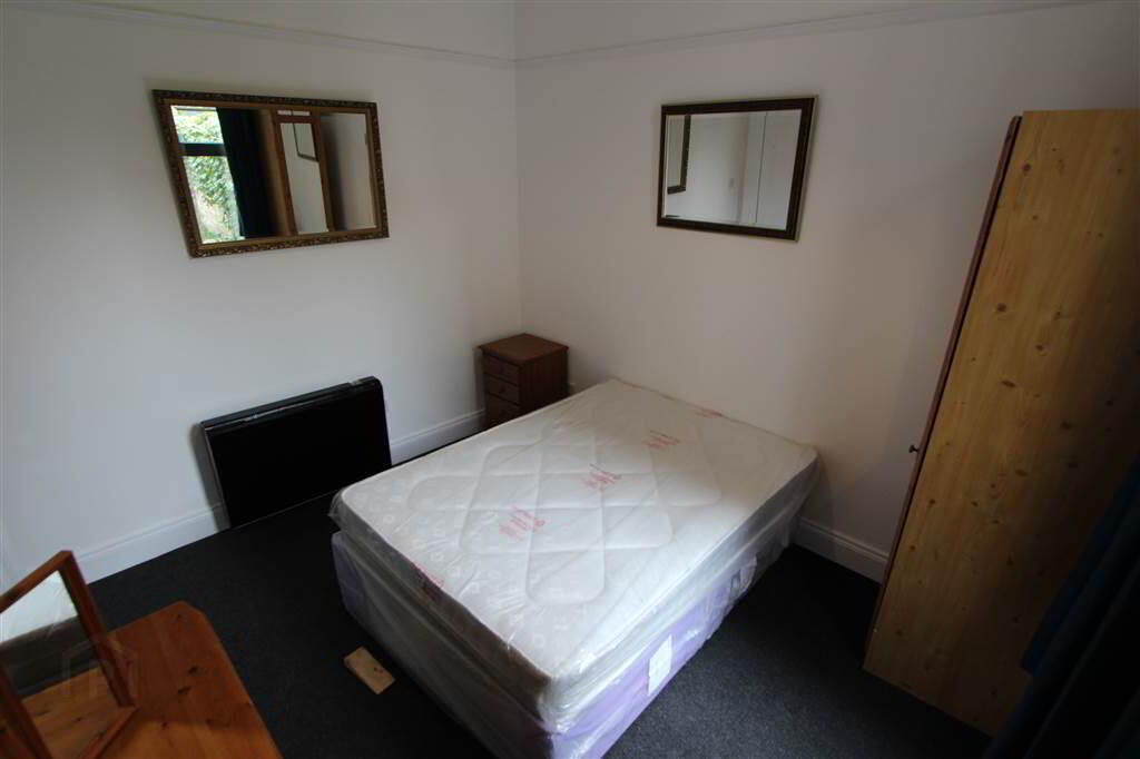 2 Malone Avenue 3 of 12