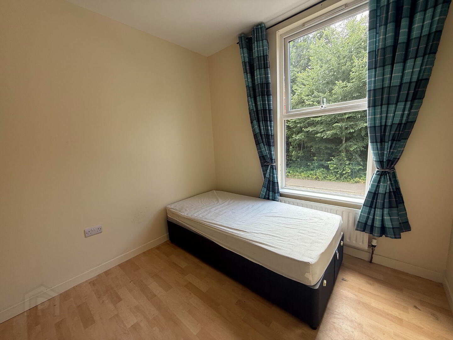 67b Waveney Road 8 of 9