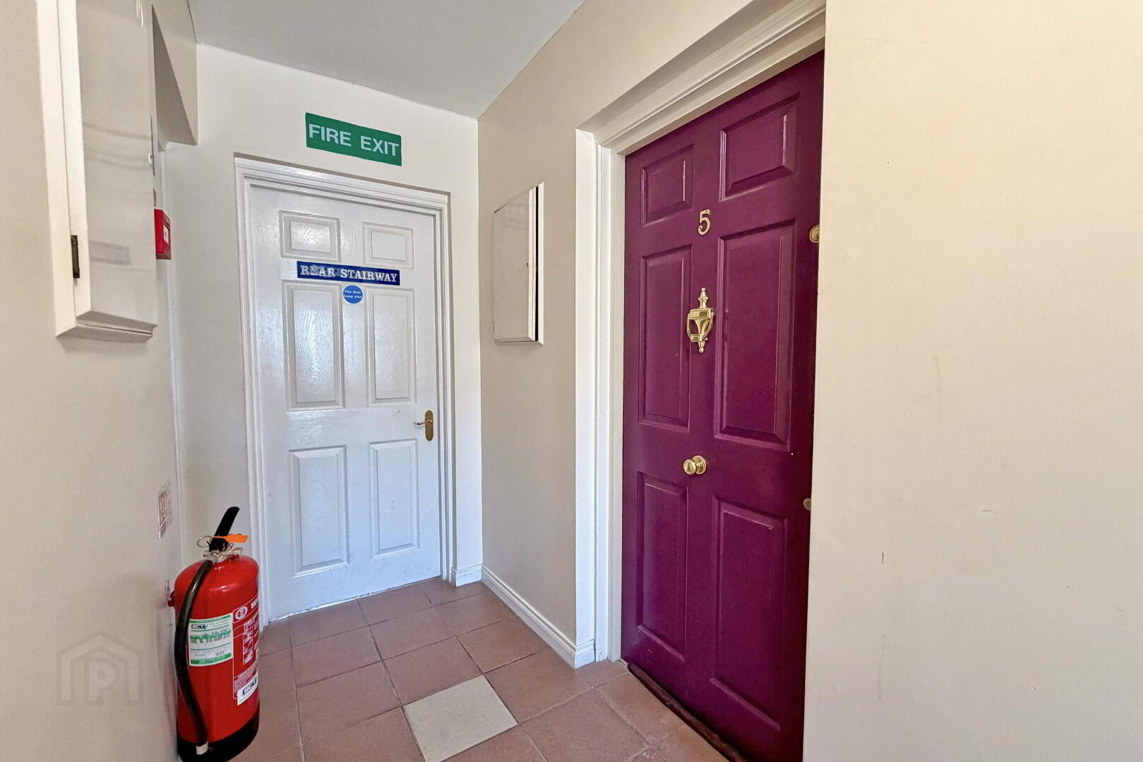 5 Royale Court Apartments 2 of 17