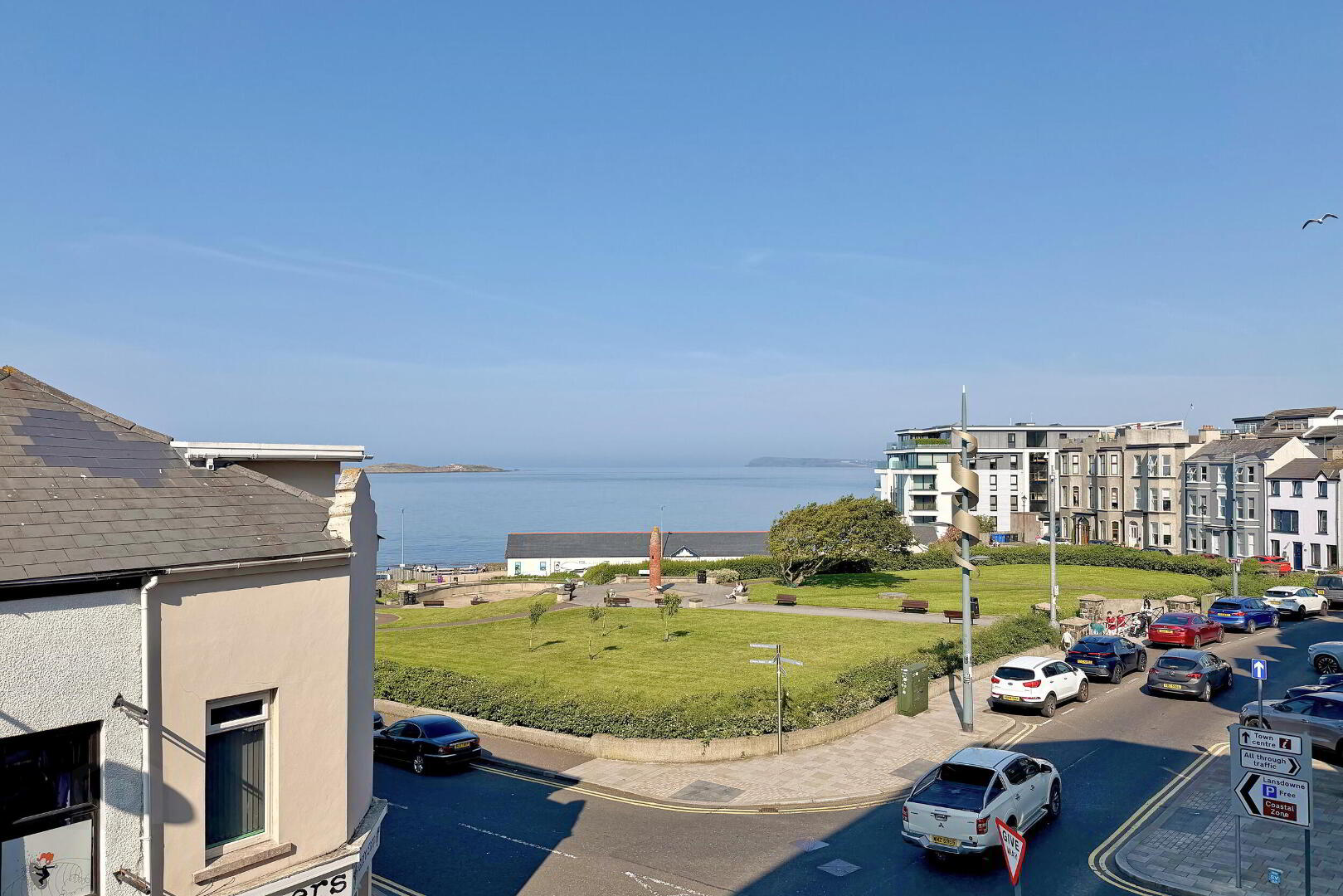 5 Royale Court Apartments 3 of 17