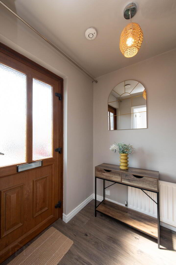 7 Old Manse Court 2 of 21