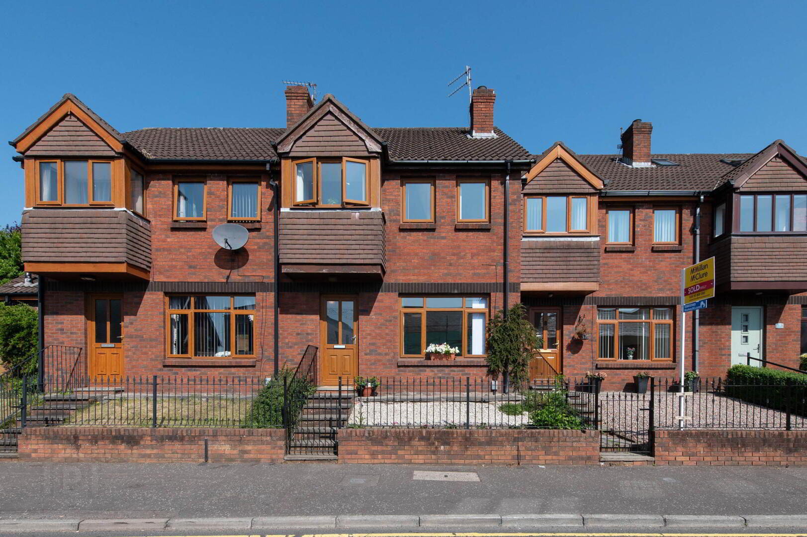 7 Old Manse Court 1 of 21