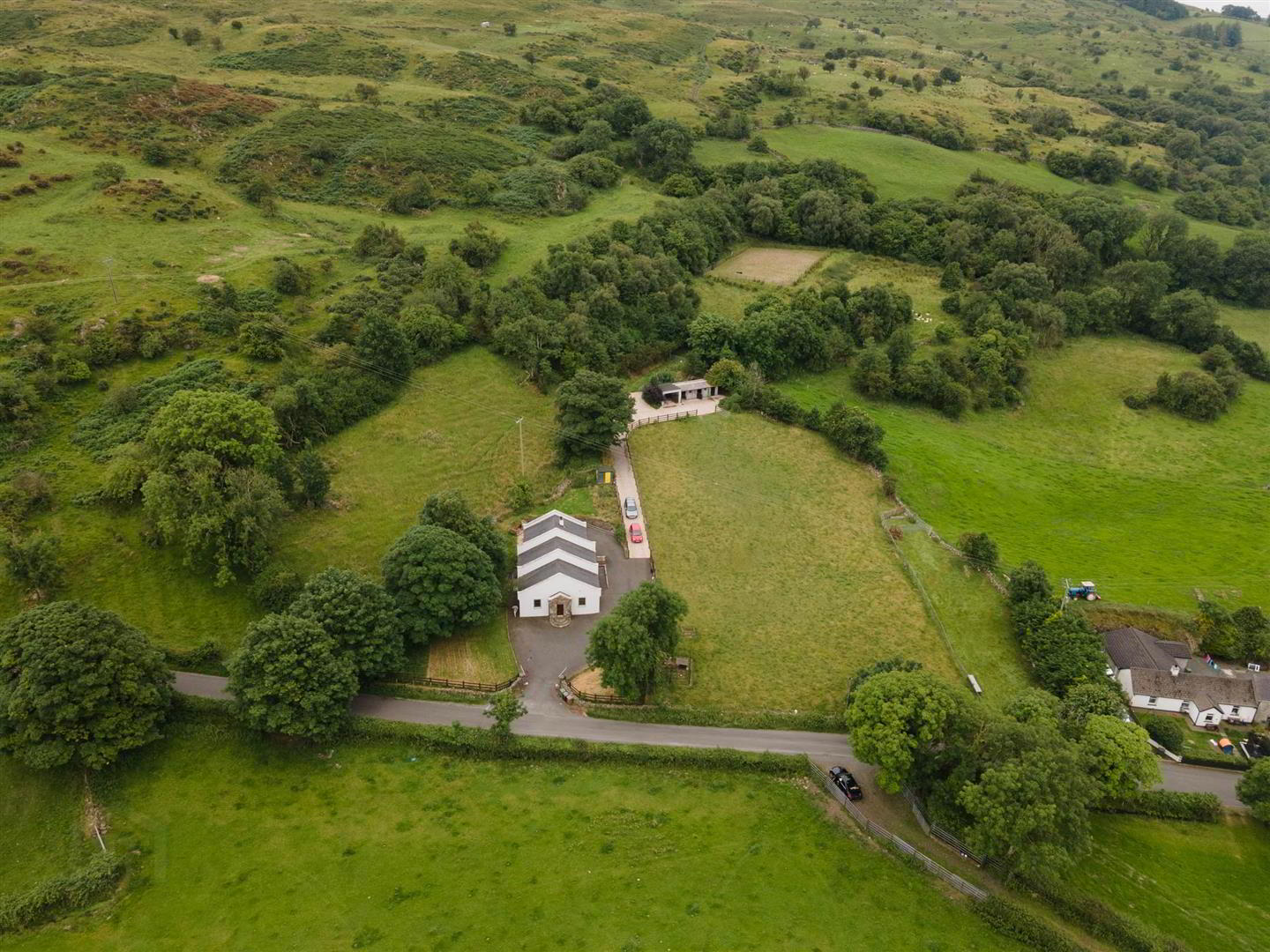 127 Castlewellan Road 1 of 38