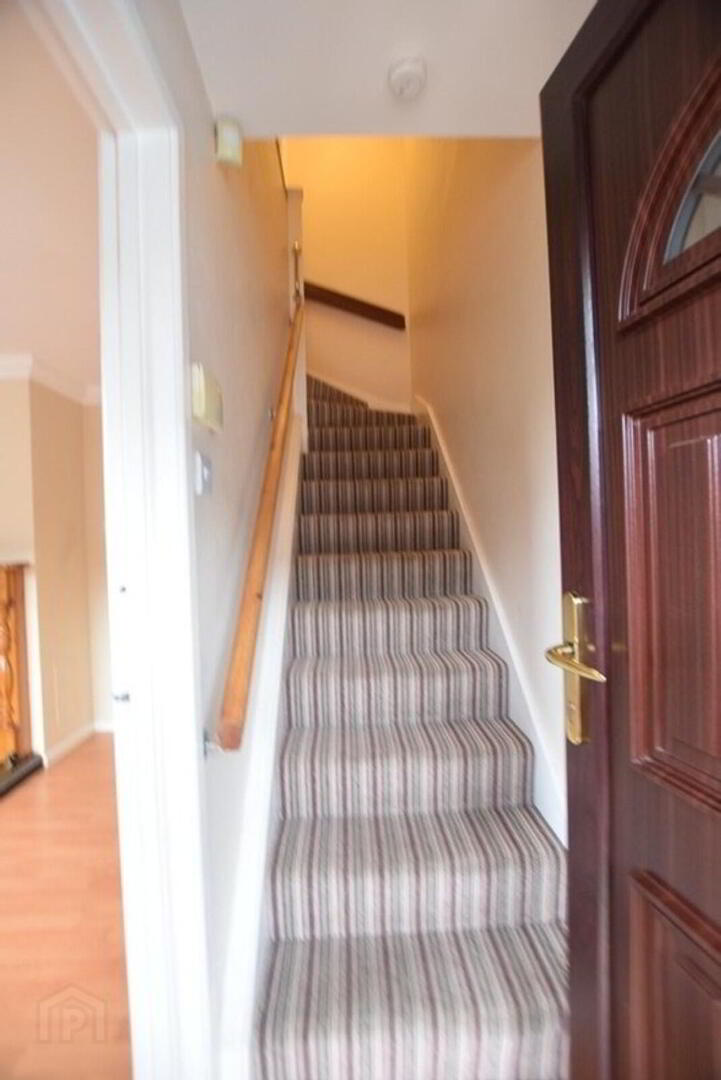 24 Princess Avenue 2 of 16