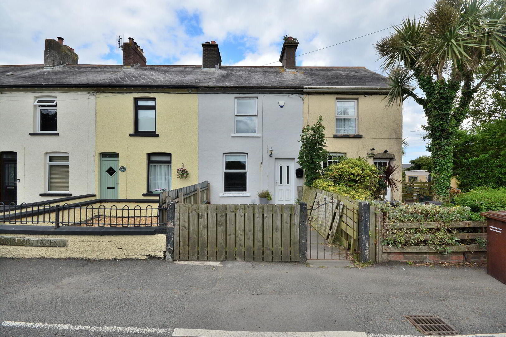 Seal Bay Cottage, 4 Ballyhaskin Cottages 3 of 30