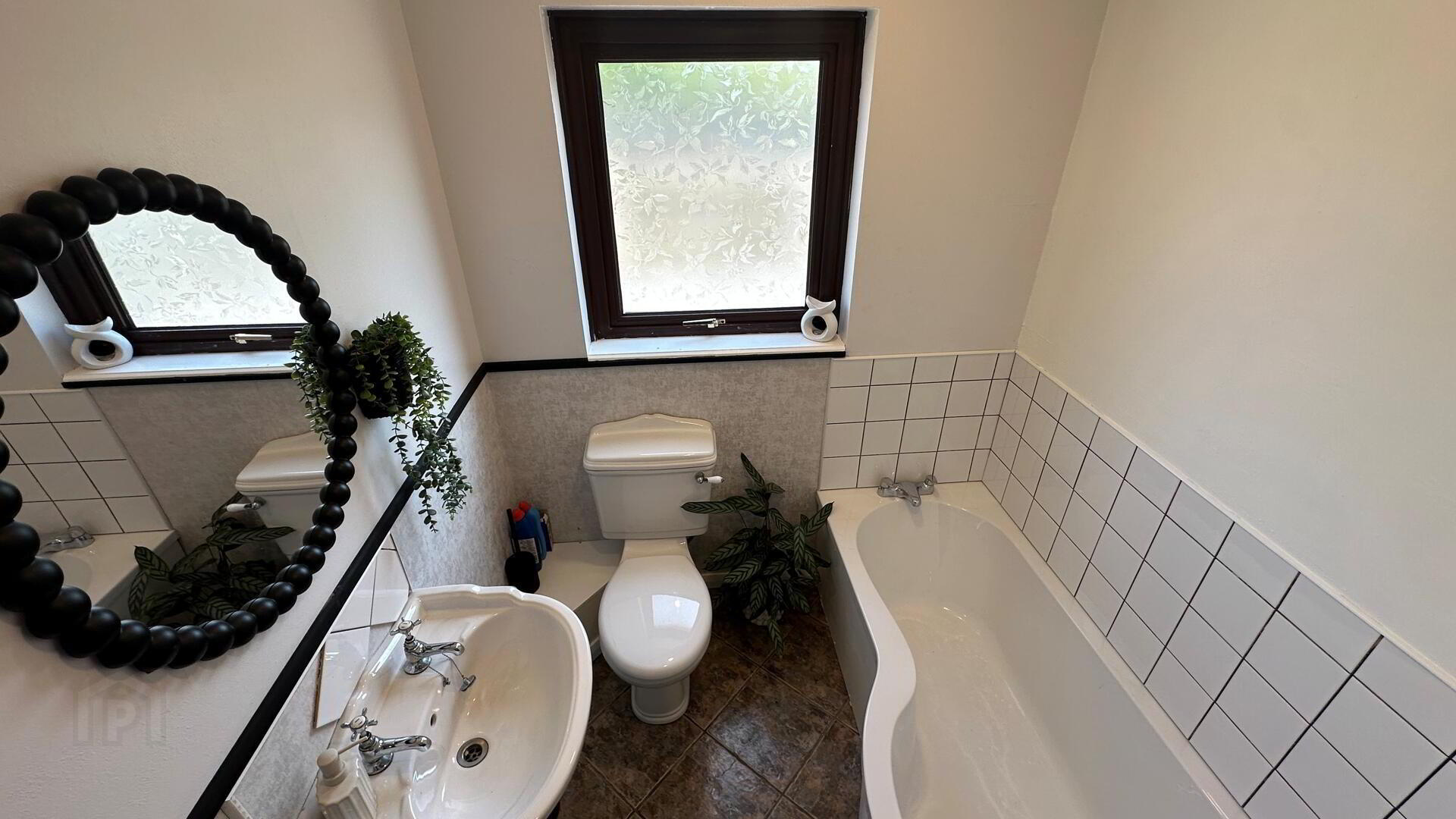 8 Iveagh Corner 9 of 10