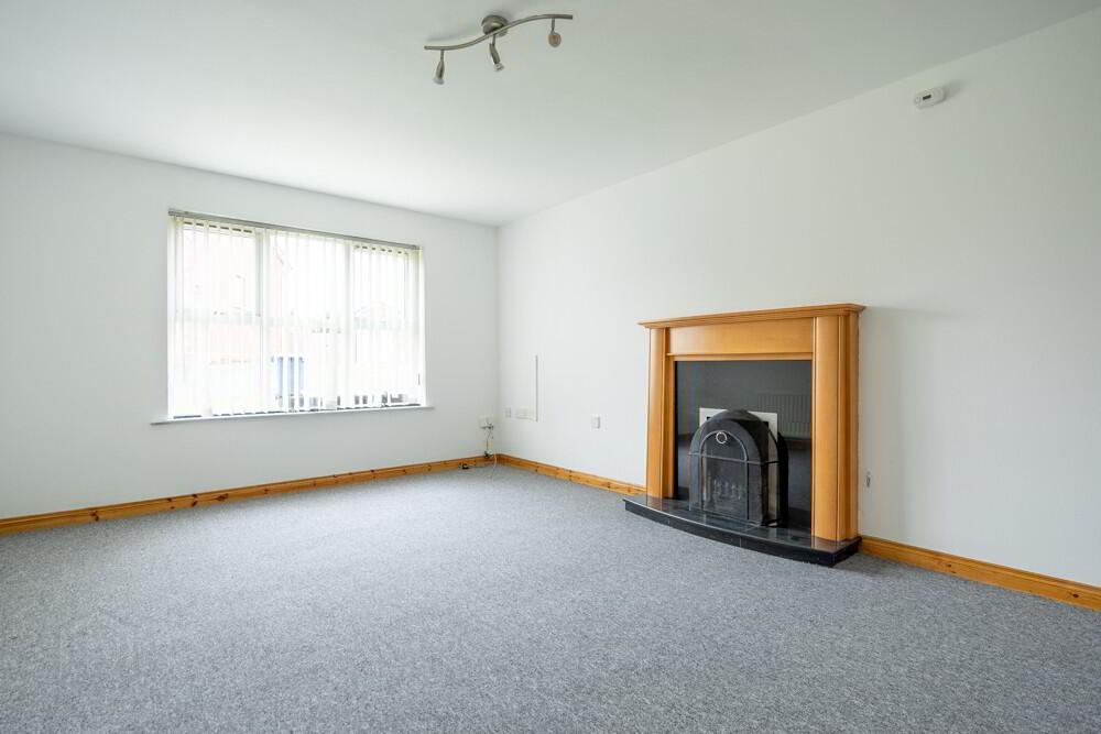 12 Iveagh Avenue 3 of 21
