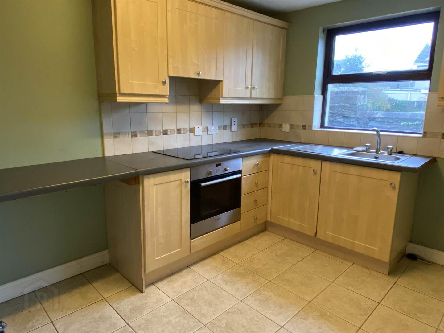 14 Killyleagh Street 3 of 9
