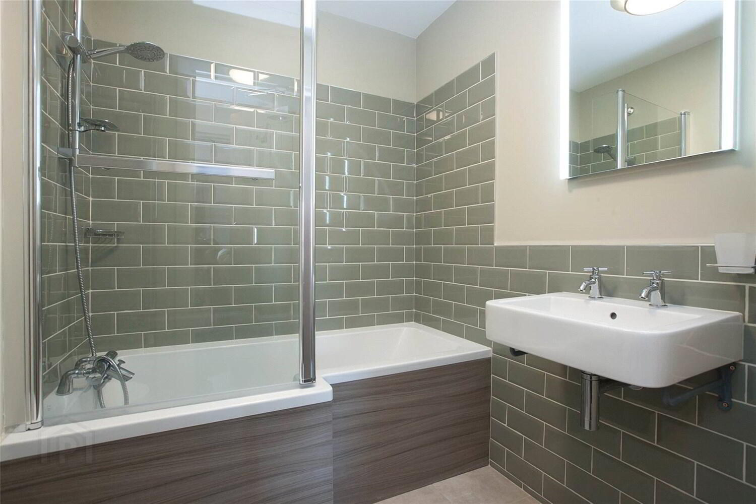 Apt 26 Windsor Road Residence, 2 Windsor Road 14 of 15