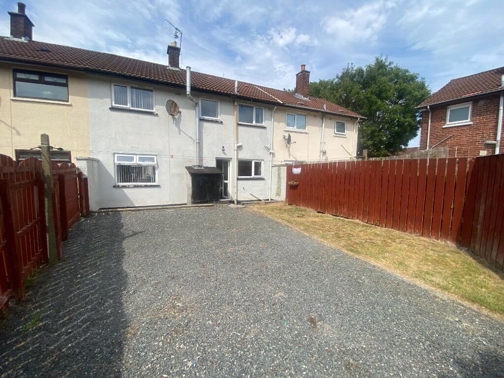 10 Waveney Drive 9 of 9