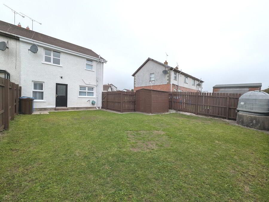 16 Orchardville 18 of 18