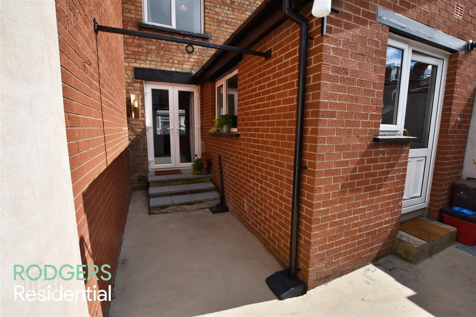 77 Grace Avenue 16 of 17