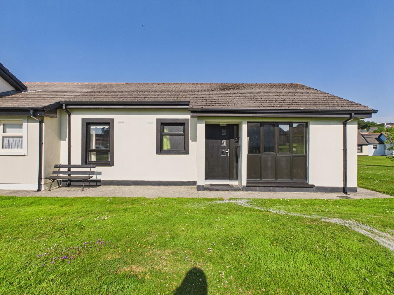 73 Pebble Drive 1 of 19